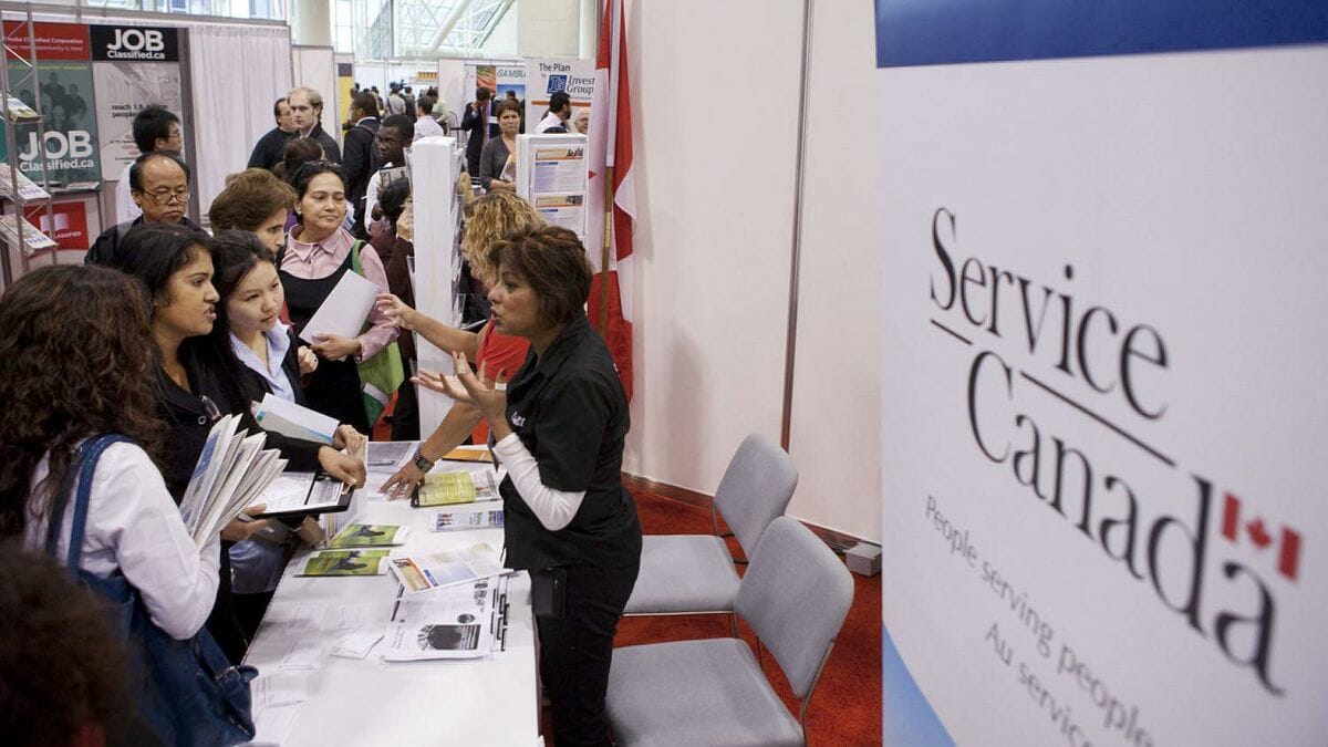 jobs market in canada