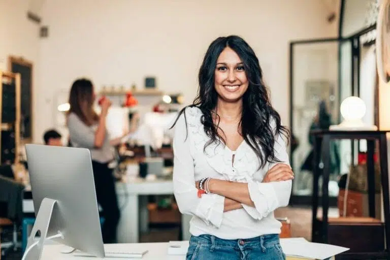 Top Industries in Canada that hire Immigrants
