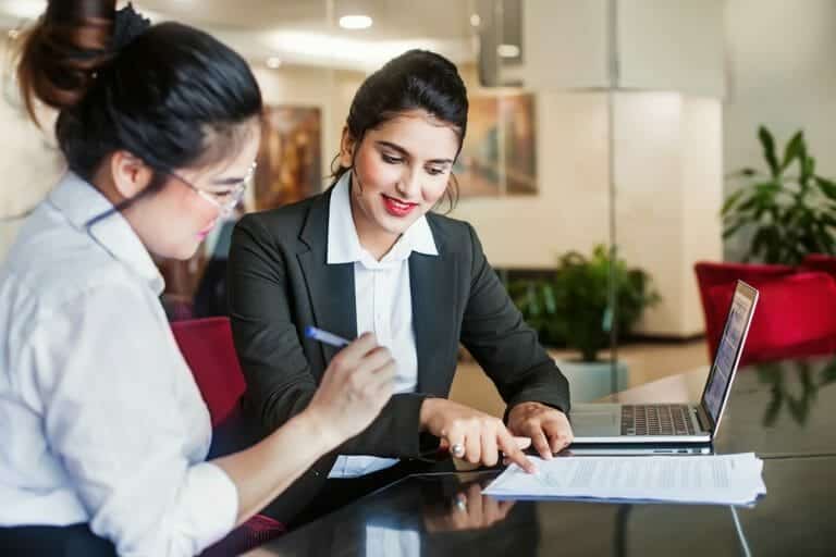 Immigrate to Canada as a Lawyer – Full Guide