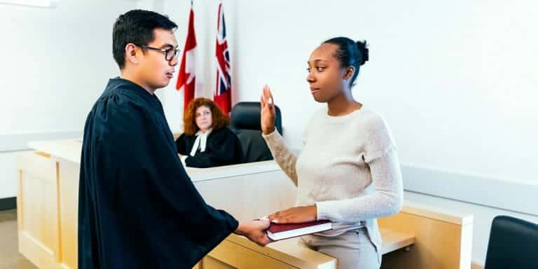 Immigrate to Canada as a Court Clerk – Full Guide