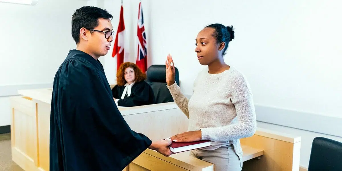 Immigrate to Canada as a Court Clerk