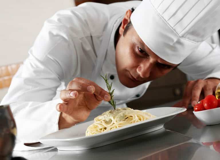 Immigrate to Canada as a Cook – Full Guide
