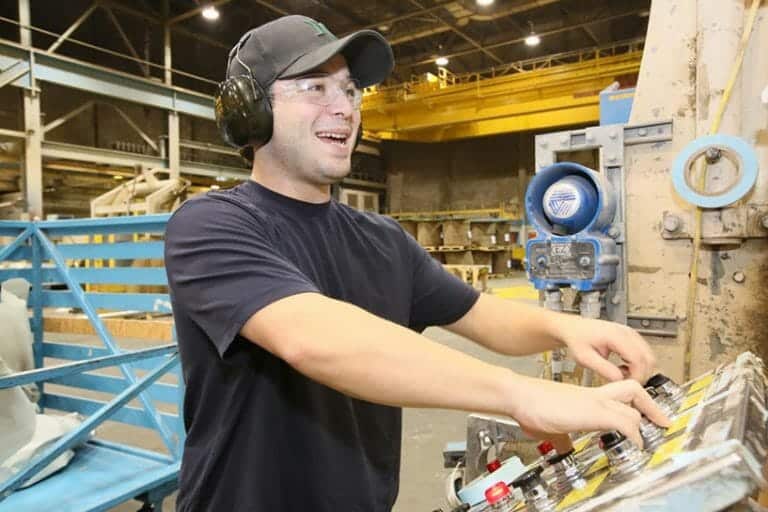 Immigrate to Canada as a Pulp Mill Machine Operator  