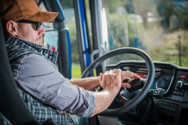 Immigrate to Canada as a Bus Driver Operator – Full Guide