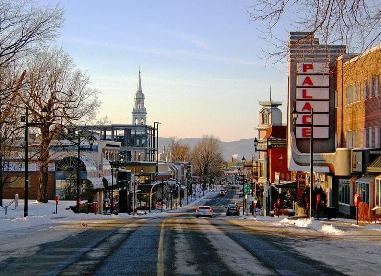 Life in Granby for Immigrants – Pros and Cons