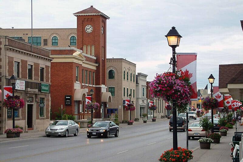 Life in Aurora for Immigrants