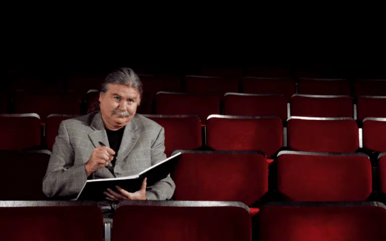 8 Steps to Become a Movie Critic in Canada