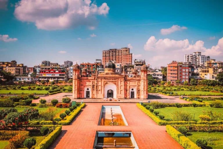 Steрs оn hоw tо аррly fоr а Bаnglаdesh Fаmily Visit Visа